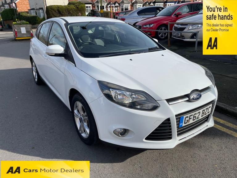 2012 Ford Focus 1.6 Zetec 5dr HATCHBACK Petrol Manual