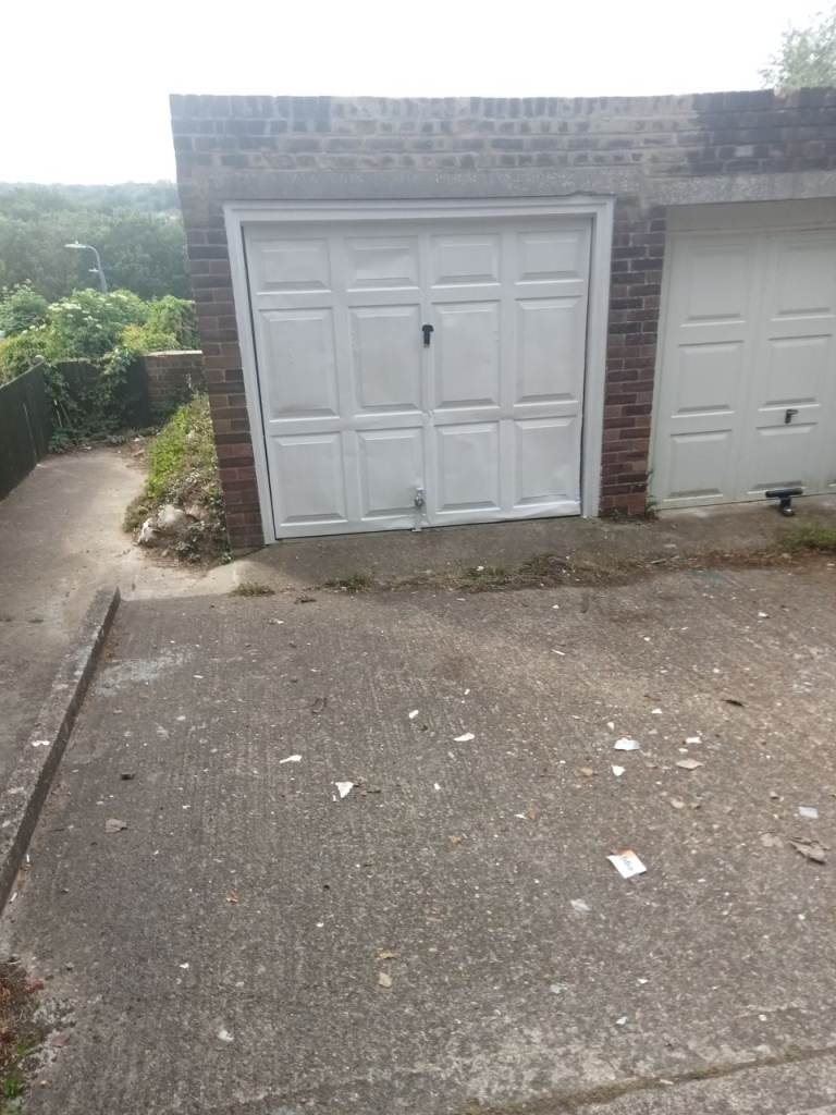  GARAGE TO RENT LET STORAGE IN MAIDSTONE KENT 