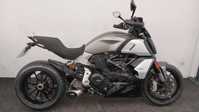 DUCATI DIAVEL 1260 ** 12 MONTH MOT - TERMIGNONI - KEYLESS START ** 