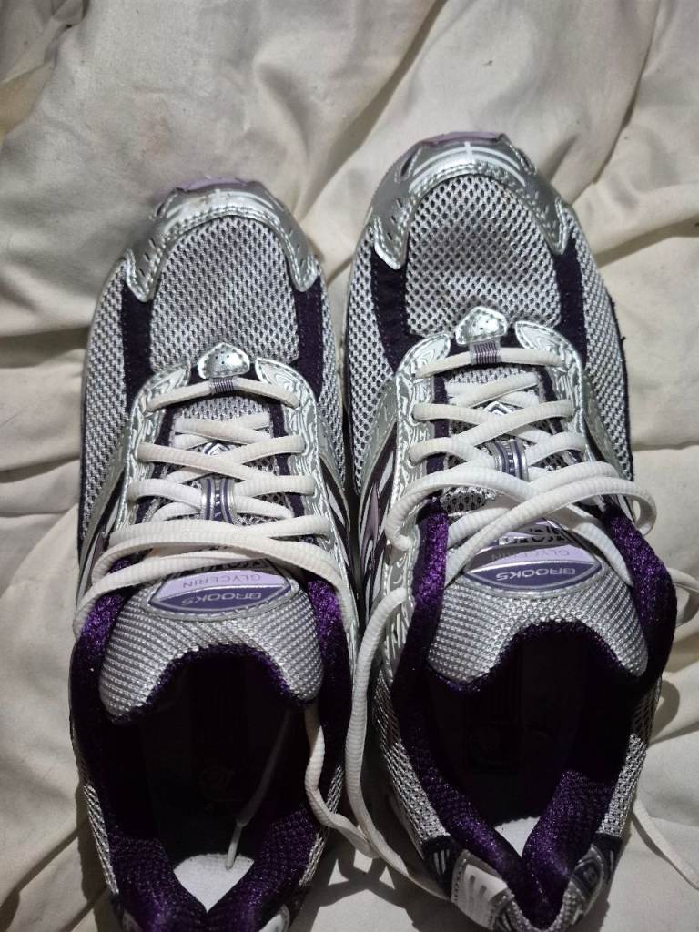 Brooks Glycerin 8 DRB Accel Trainers size 7.5