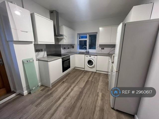 2 bedroom flat in Aldeburgh Street, London, SE10 (2 bed) (#2960617)