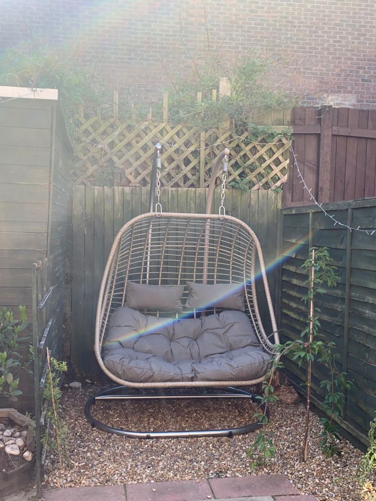 2-seater hanging egg chair