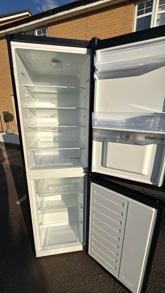 Tall Fridge freezer £150 – Good Condition