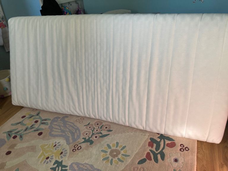 IKEA single mattress 195x90x10cm