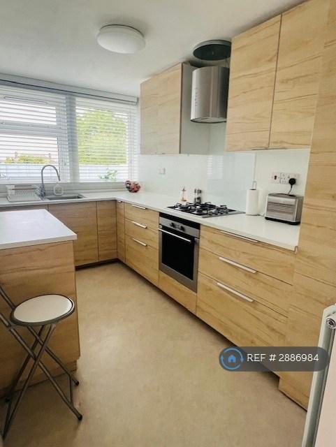 1 bedroom flat in Bristol, Bristol, BS13 (1 bed) (#2886984)