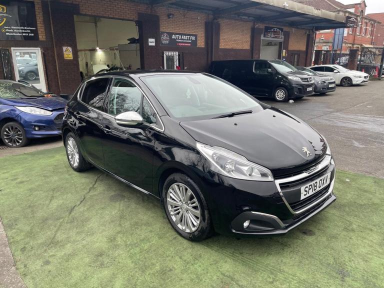 2018 Peugeot 208 1.2 PureTech Allure Euro 6 (s/s) 5dr HATCHBACK Petrol Manual