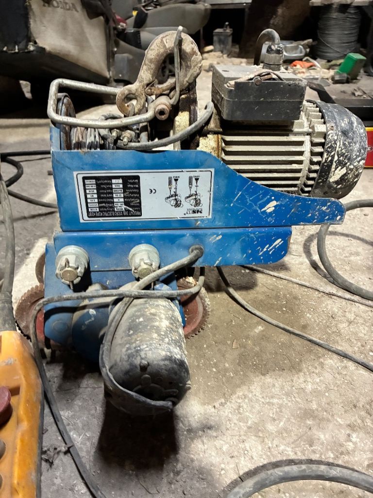 240v electric winch