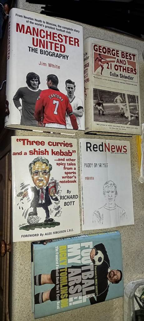 4 Books 1 Booklet Man United & Other Football