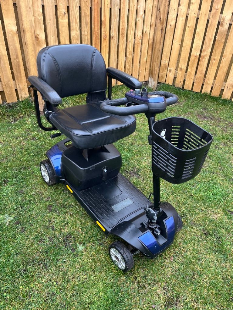 GoGo elite traveller mobility scooter 