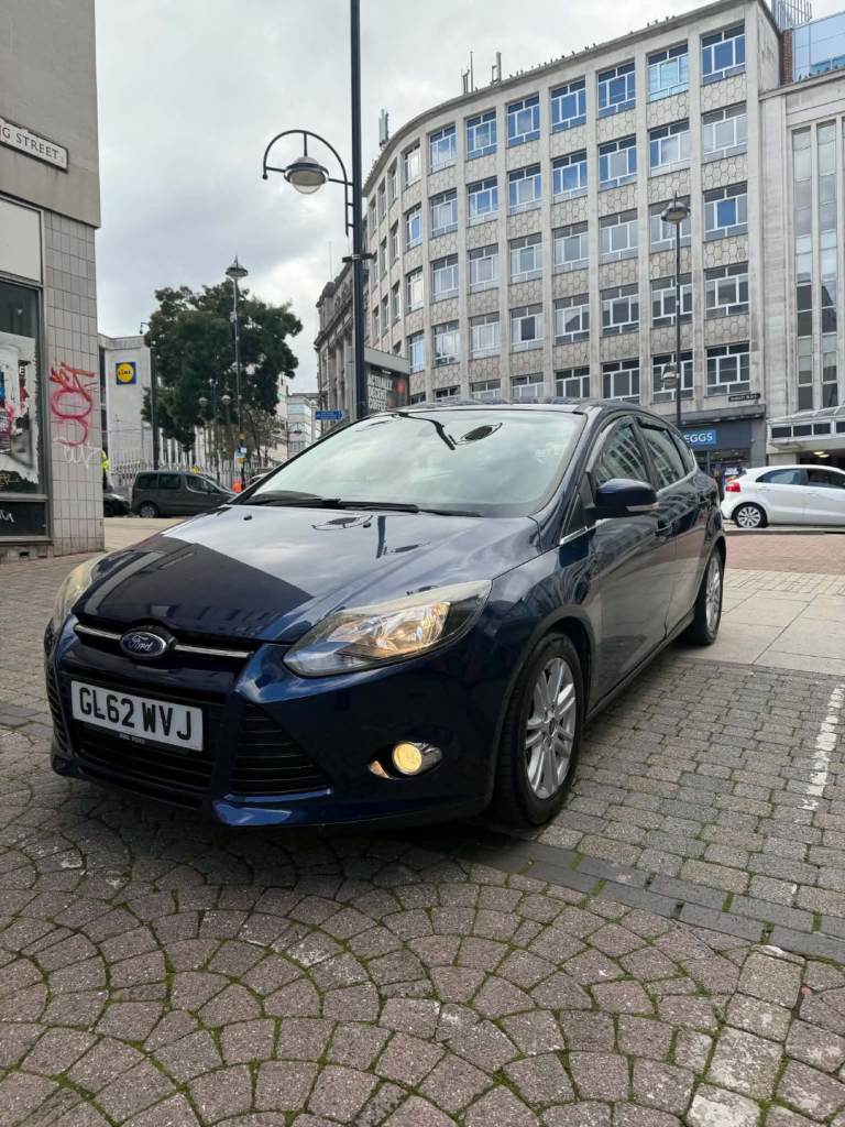 Ford, FOCUS, Hatchback, 2013, Manual, 998 (cc), 5 doors