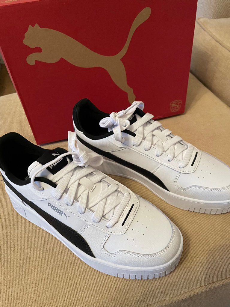Puma white/black trainer size 6 ( brand new)