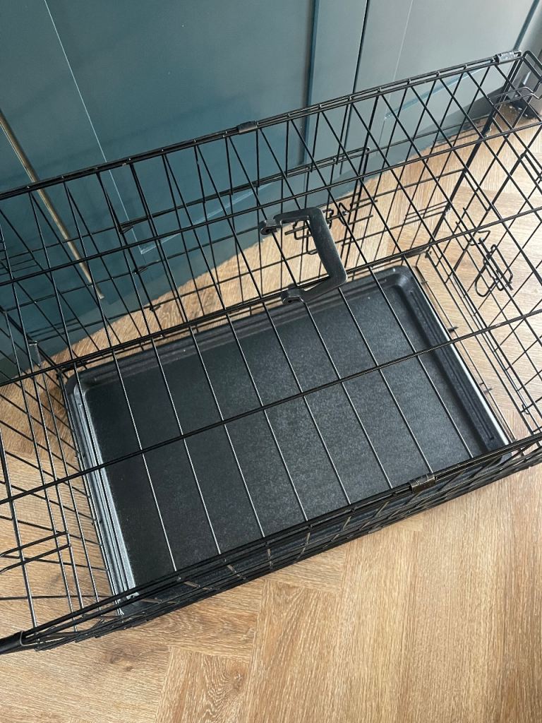 Medium size dog crate