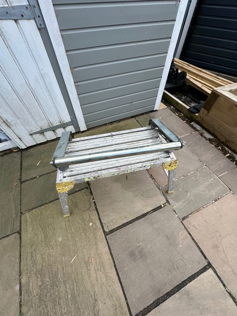 Rhino roller bar
