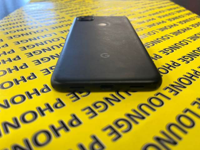 Google Pixel 4a Unlocked Android Smartphone 128 GB -Black | in