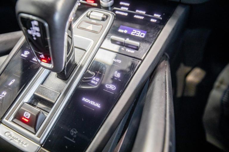 2021 Porsche Cayenne E-Hybrid 5dr Tiptronic S ESTATE PETROL/ELECTRIC Automatic