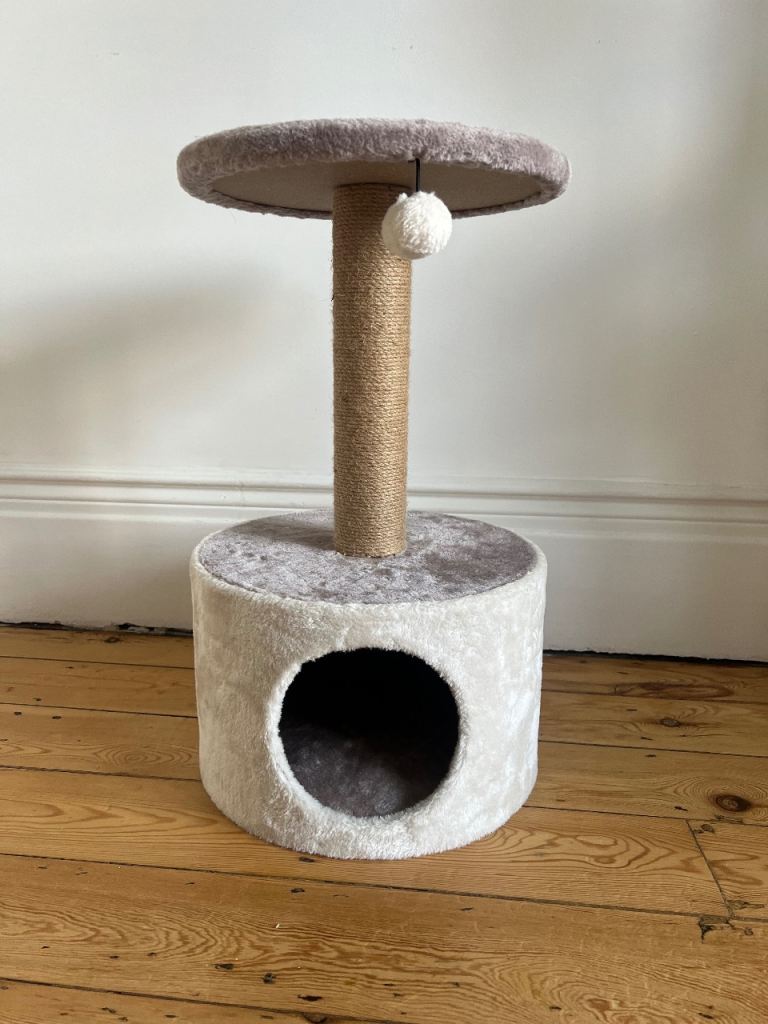 Pets at Home Pepper Scratch & Snooze Cat Hideaway Natural