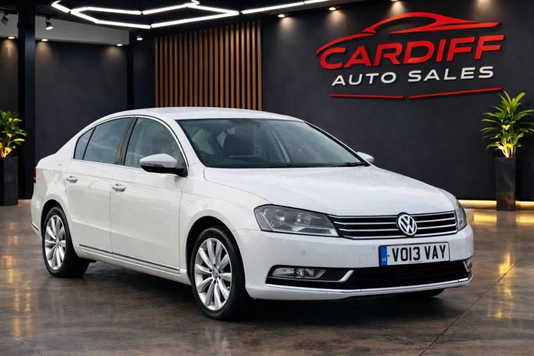 2013 Volkswagen Passat 2.0 TDI Bluemotion Tech Highline 4dr SALOON Diesel Manual