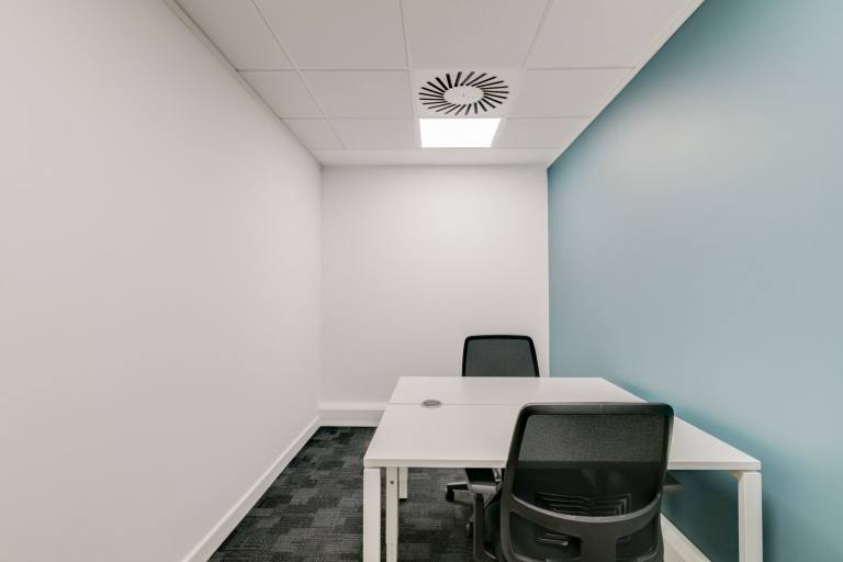 Henley on Thames - RG9 1HG \ Fully Furnished Small Office for Rent