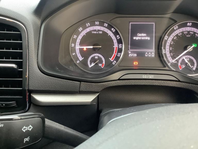 Skoda, KAROQ, Estate, 2019, Other, 1968 (cc), 5 doors