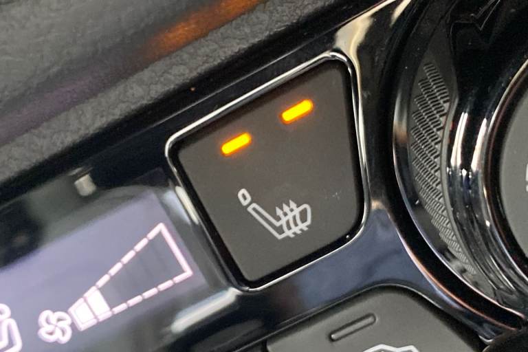 2024 Nissan Juke 105028 Hatchback Petrol Automatic