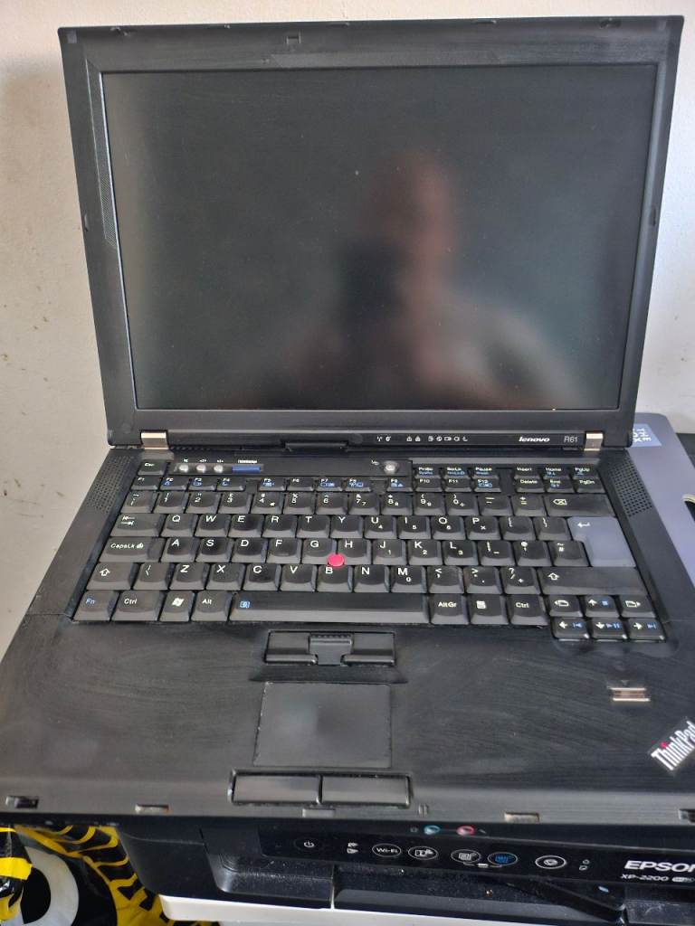 Lenovo ThinkPad r61 Laptop 
