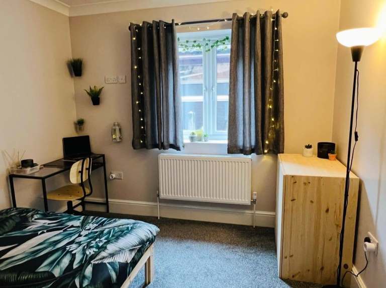 Room to rent next to General Hospital Southampton