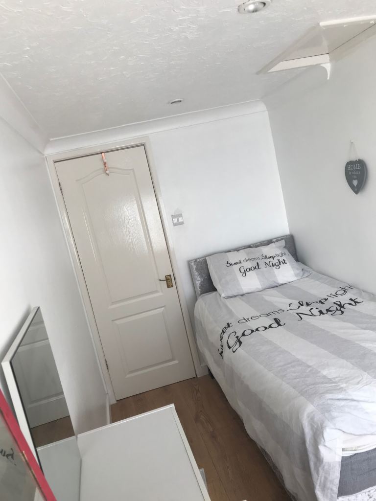 Single Room in Winton near high street and University 