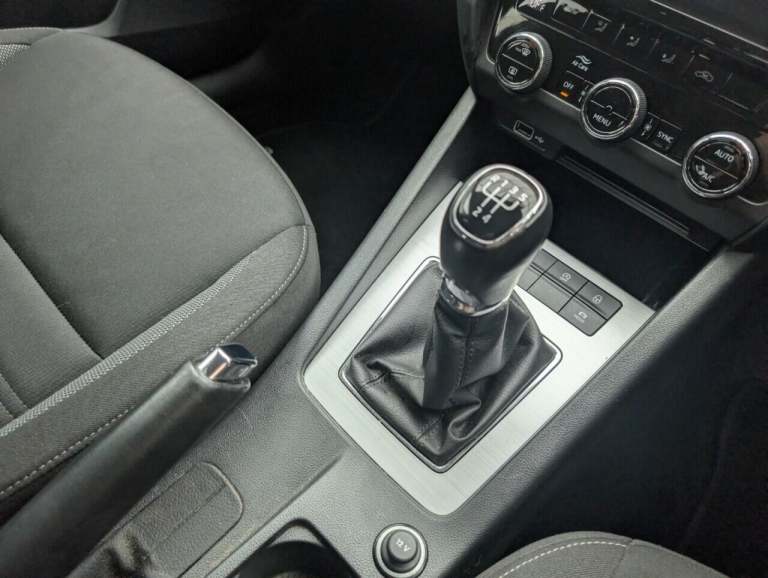 2019 Skoda Octavia 1.6 TDI SE Estate 5dr Diesel Manual Euro 6 (s/s) (115 ps) - CRUISE, AIR CON ES...