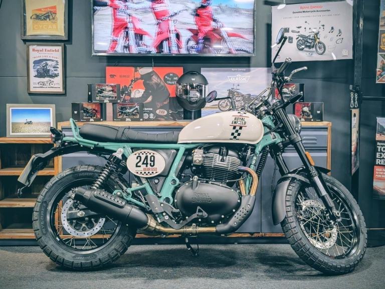 2026 ROYAL ENFIELD BEAR 650 in 249 White