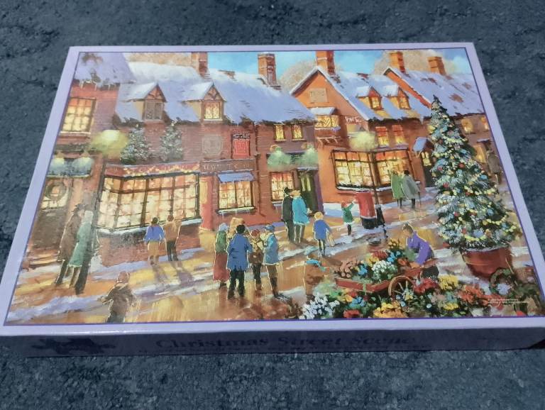 Christmas Street Jigsaw Puzzle - Complete & Good Condition