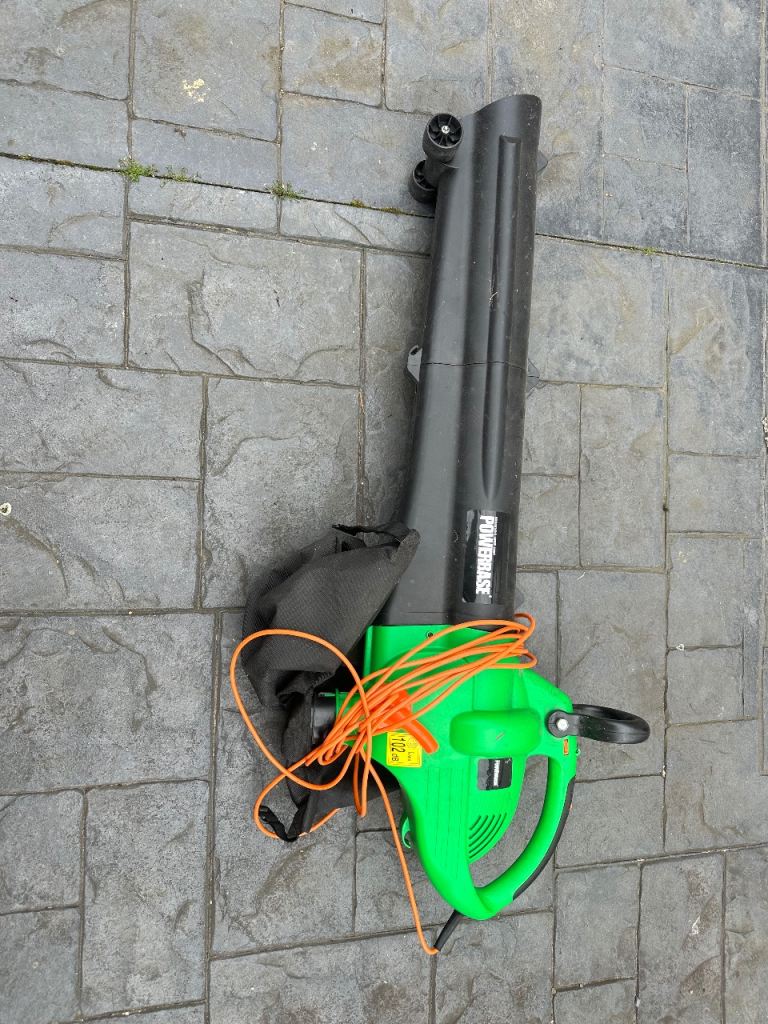 Powerbase Leaf Blower/ Vacuum
