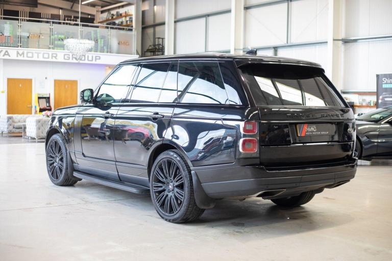 2019 Land Rover Range Rover 4.4 SDV8 Vogue 4dr Auto ESTATE DIESEL Automatic
