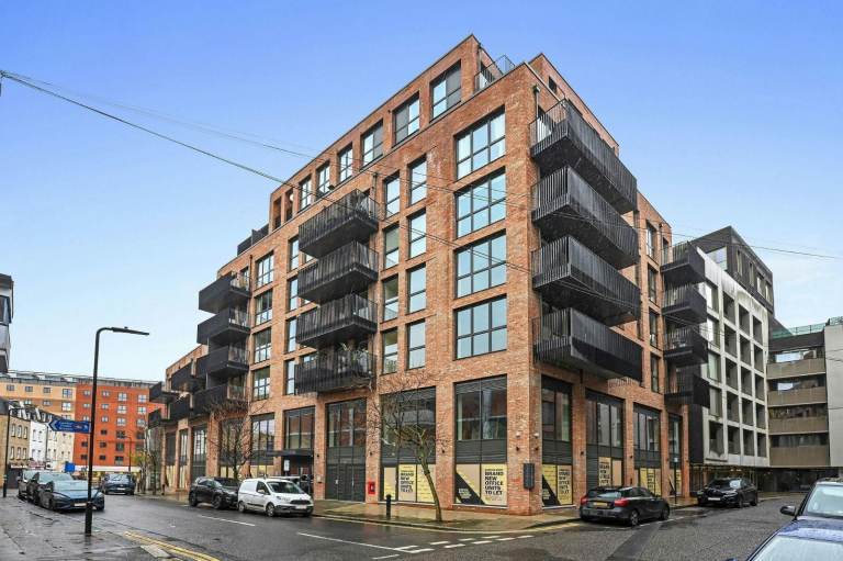 Commercial Units to Rent in Hackney