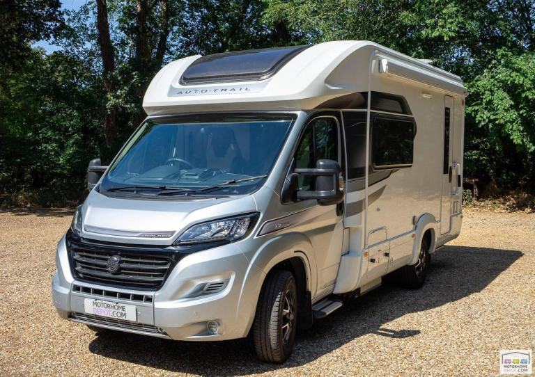 2021 Auto-Trail Tracker EKS – Premium Compact Motorhome Fixed Singles