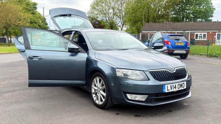 2014 Skoda Octavia 1.6 TDI CR Elegance 5dr HATCHBACK Diesel Manual