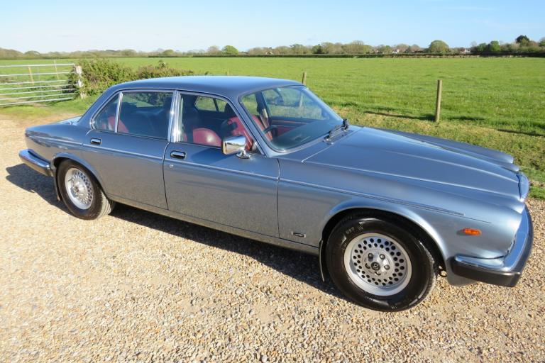 2020 Daimler Series III DOUBLE SIX VDP Saloon Petrol Manual