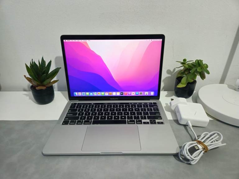 MacBook Pro 13 inch 2020 Model
