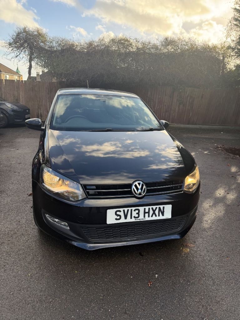 VOLKSWAGEN POLO Auto