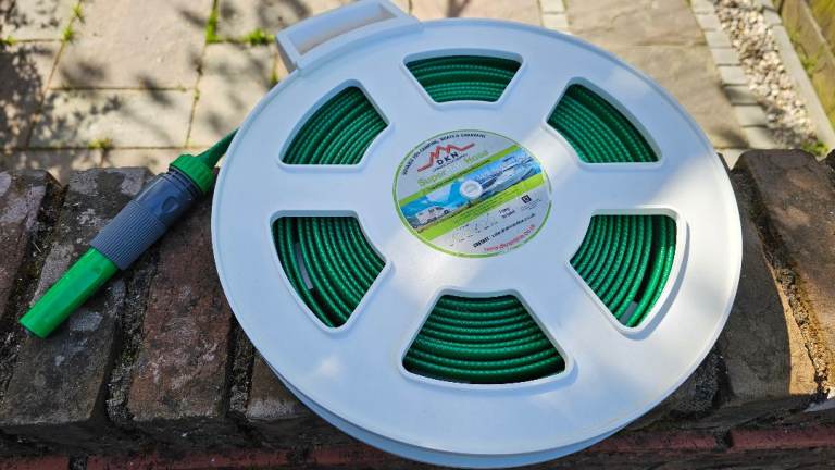 Cassette water hose 