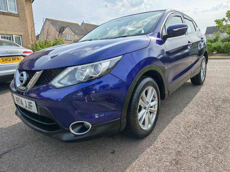 SUPERB SUV NISSAN QASHQAI 1.5Dci-FULL SERVICE HISTORY-ONLY £20 ROAD TAX/YEAR-VERY SMALL CONSUMPTION