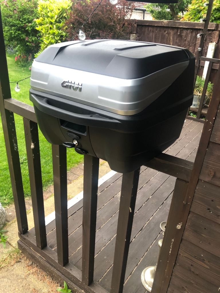 Givi Bold Monolock top box