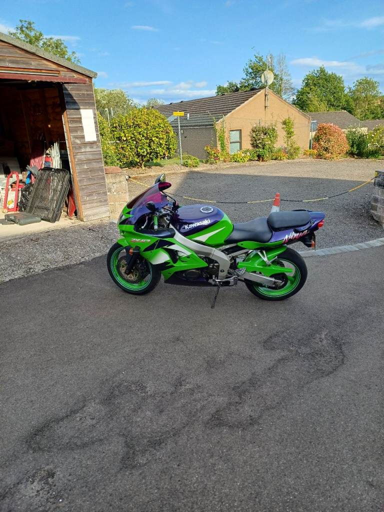 Kawasaki, Ninja ZX 6, 1998, 599 (cc)