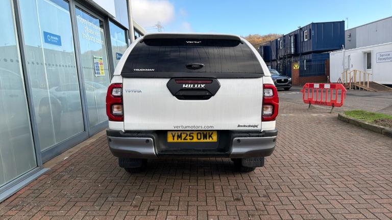 2025 Toyota Hilux Diesel Invincible X D/Cab Pick Up 2.8 Hybrid 48V Auto Double Cab Pick-up Diesel...