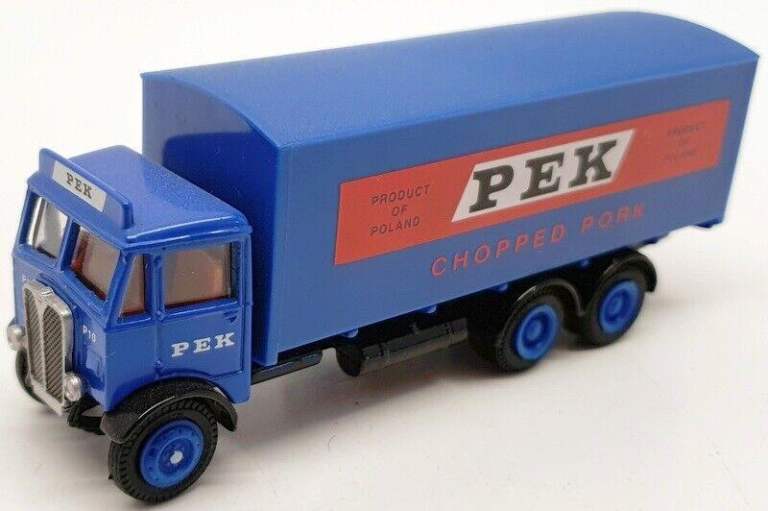 MODEL RAILWAY ACCESSORY AEC Matador Lorry