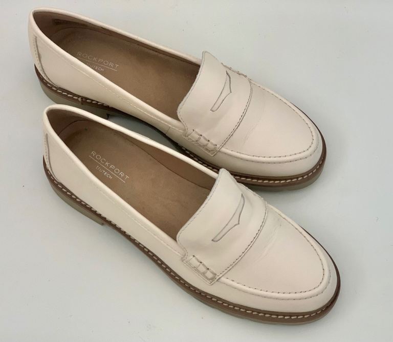 ROCKPORT LEATHER LOAFERS - Size 5