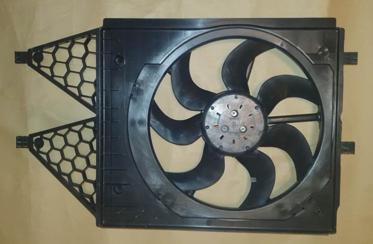 1.4 TFSI TSI RADIATOR FAN audi a1 fabia ibiza polo
