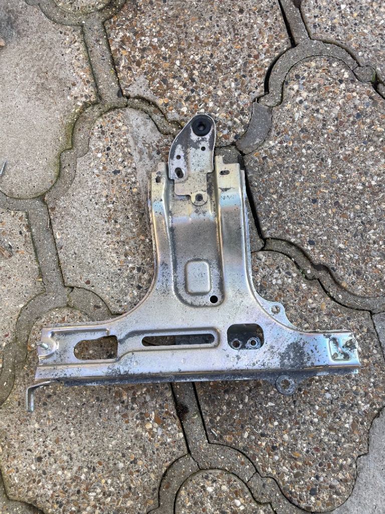 Lexus NX 300H Toyota RAV4 2015-21 Hybrid Inverter Bracket G9110-48020