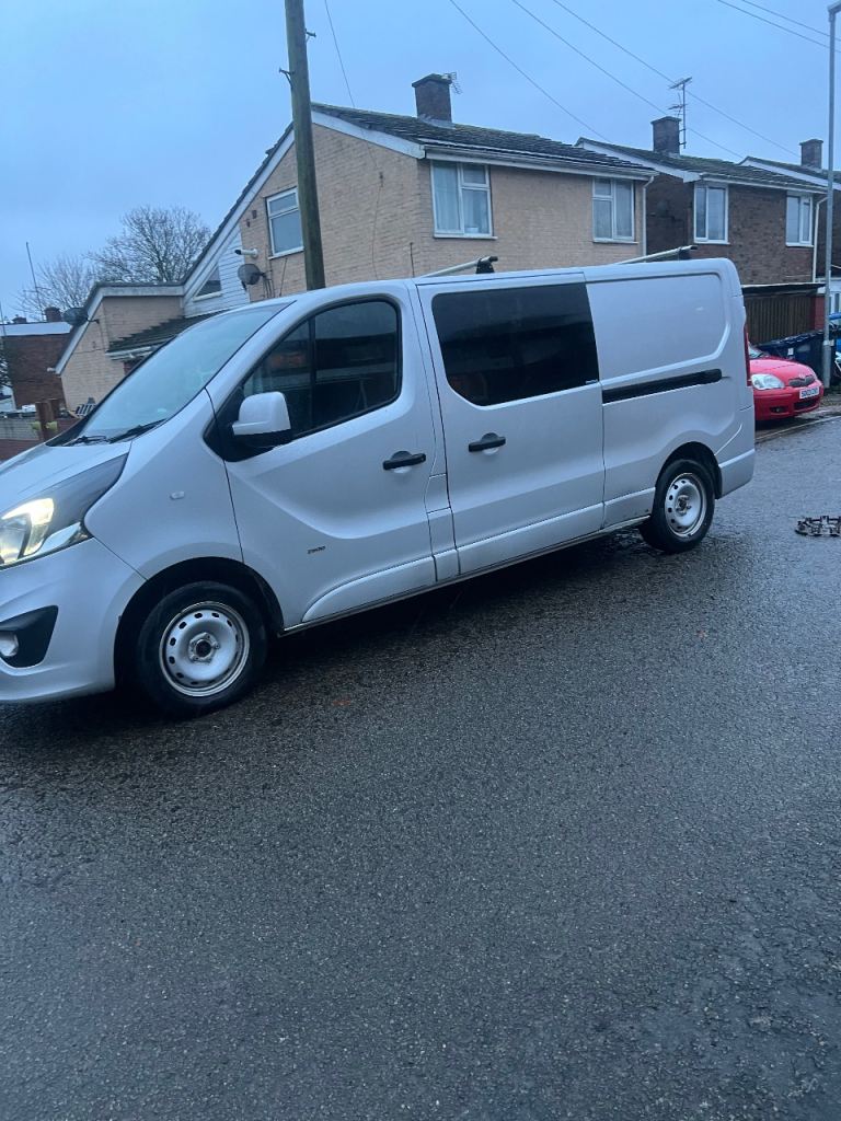 Vauxhall, VIVARO sportive lwb