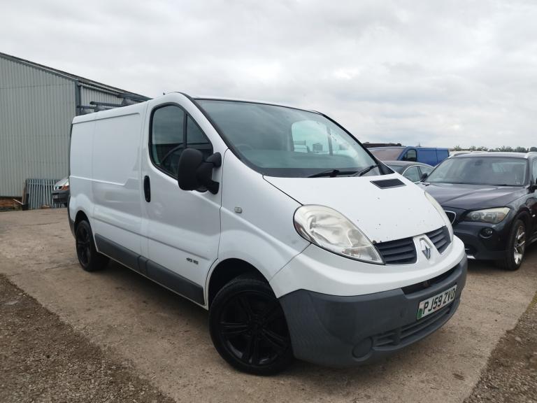 RENAULT TRAFFIC 2.0 DIESEL SWB NO VAT