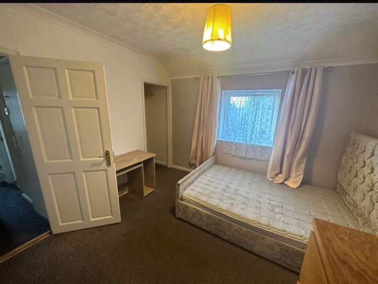 Double room to rent in fishponds
